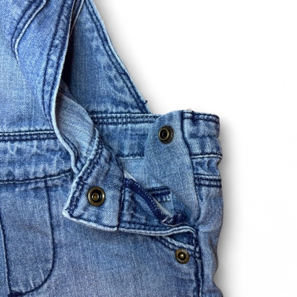 Carter’s 12 Months Girl Denim Shorts Overalls Adjustable - Picture 4 of 5